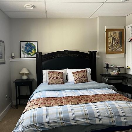 Citadel Cozy Quilt Private Bedroom YYC Exteriör bild